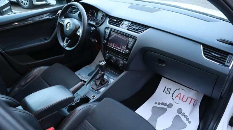 Skoda Octavia 2.0TDI/VRS/FullLed/DSG/Navi/Климатроник + /, снимка 8 - Автомобили и джипове - 53513991