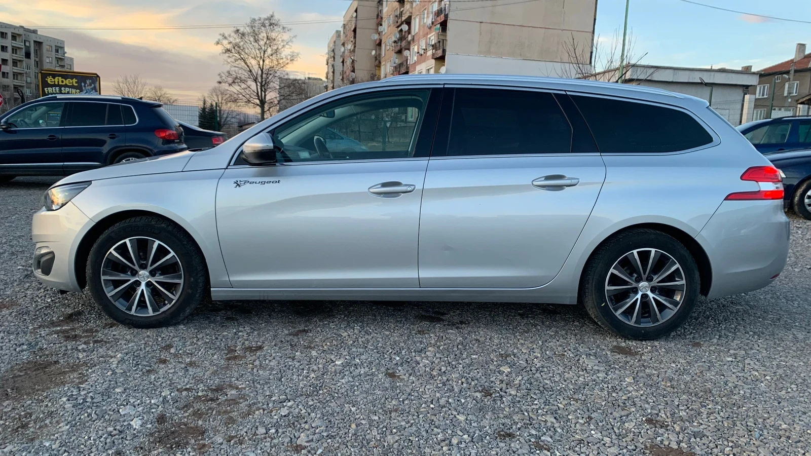 Peugeot 308 1.6HDI* 120HP* Camera* Navi - изображение 7