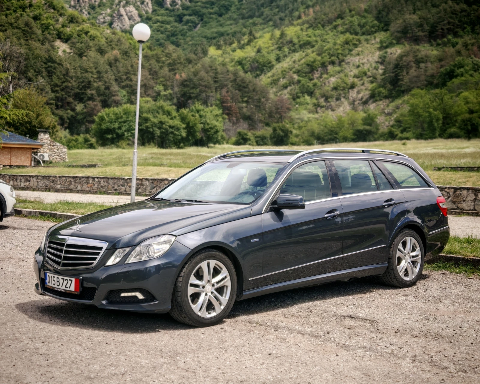 Mercedes-Benz E 350 АВТОМАТ 231к.с.  - изображение 3