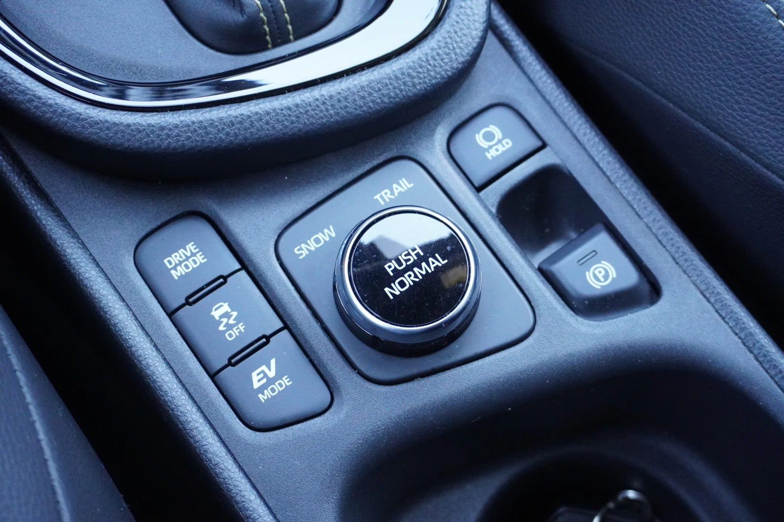 Toyota Yaris Cross Lounge AWD-i BI-TONE FULL!! | Mobile.bg   12