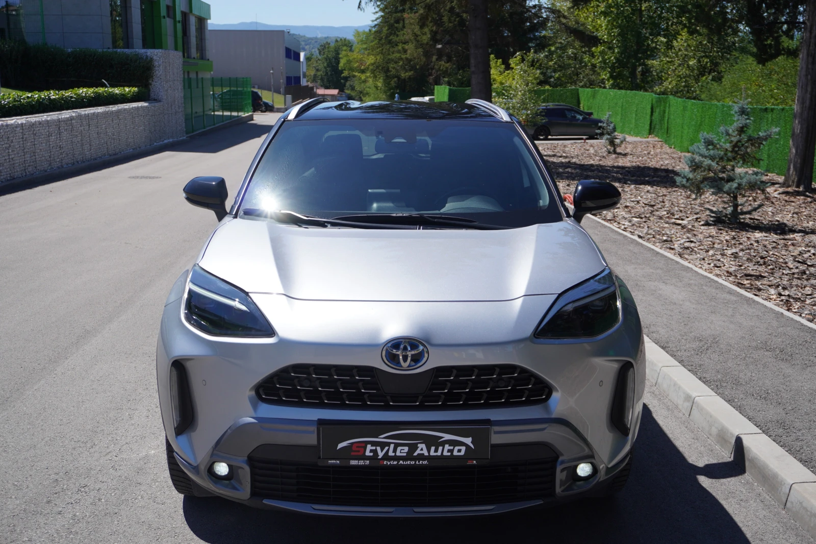 Toyota Yaris Cross Lounge AWD BI-TONE FULL!! - изображение 8