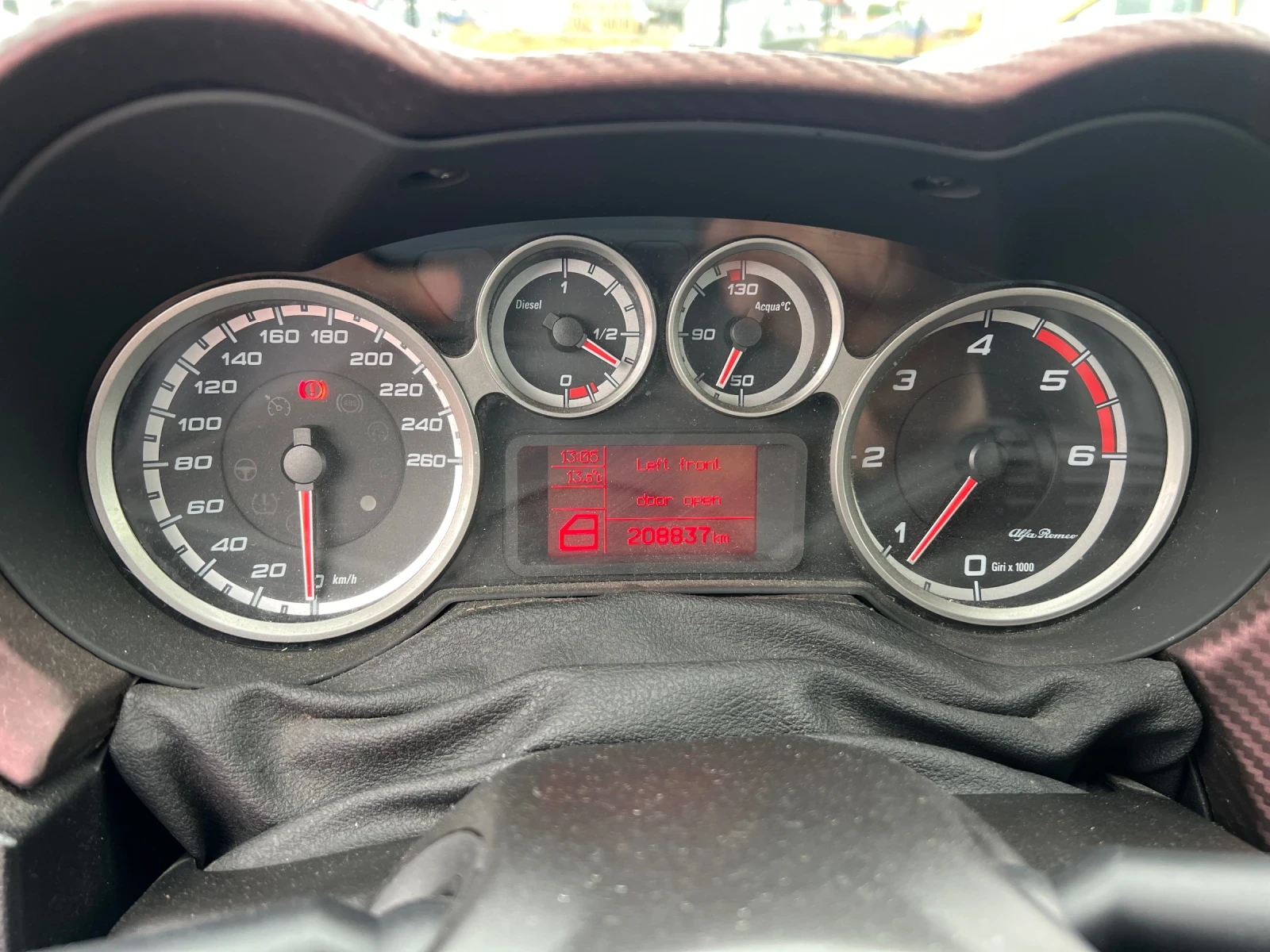 Alfa Romeo MiTo  - изображение 9