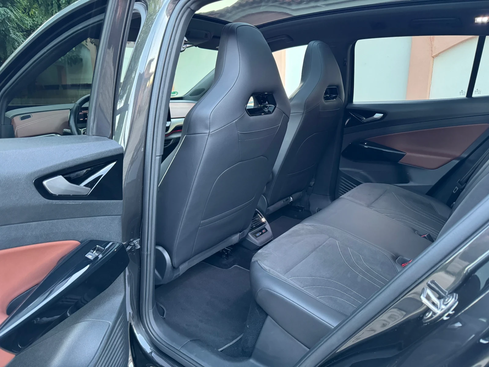 VW ID.4 PRO/SportSeats/Memory/Pano/HeadUp/360/Full | Mobile.bg   12