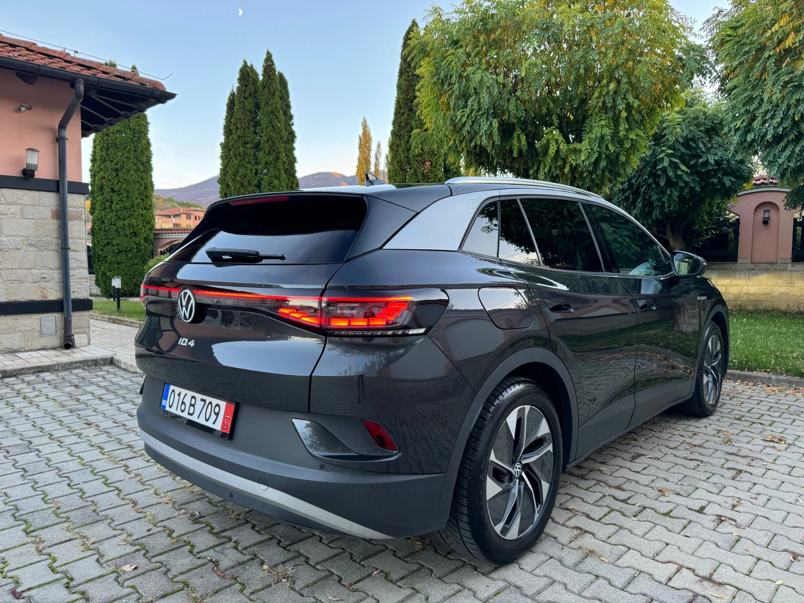 VW ID.4 PRO/SportSeats/Memory/Pano/HeadUp/360/Full - изображение 5