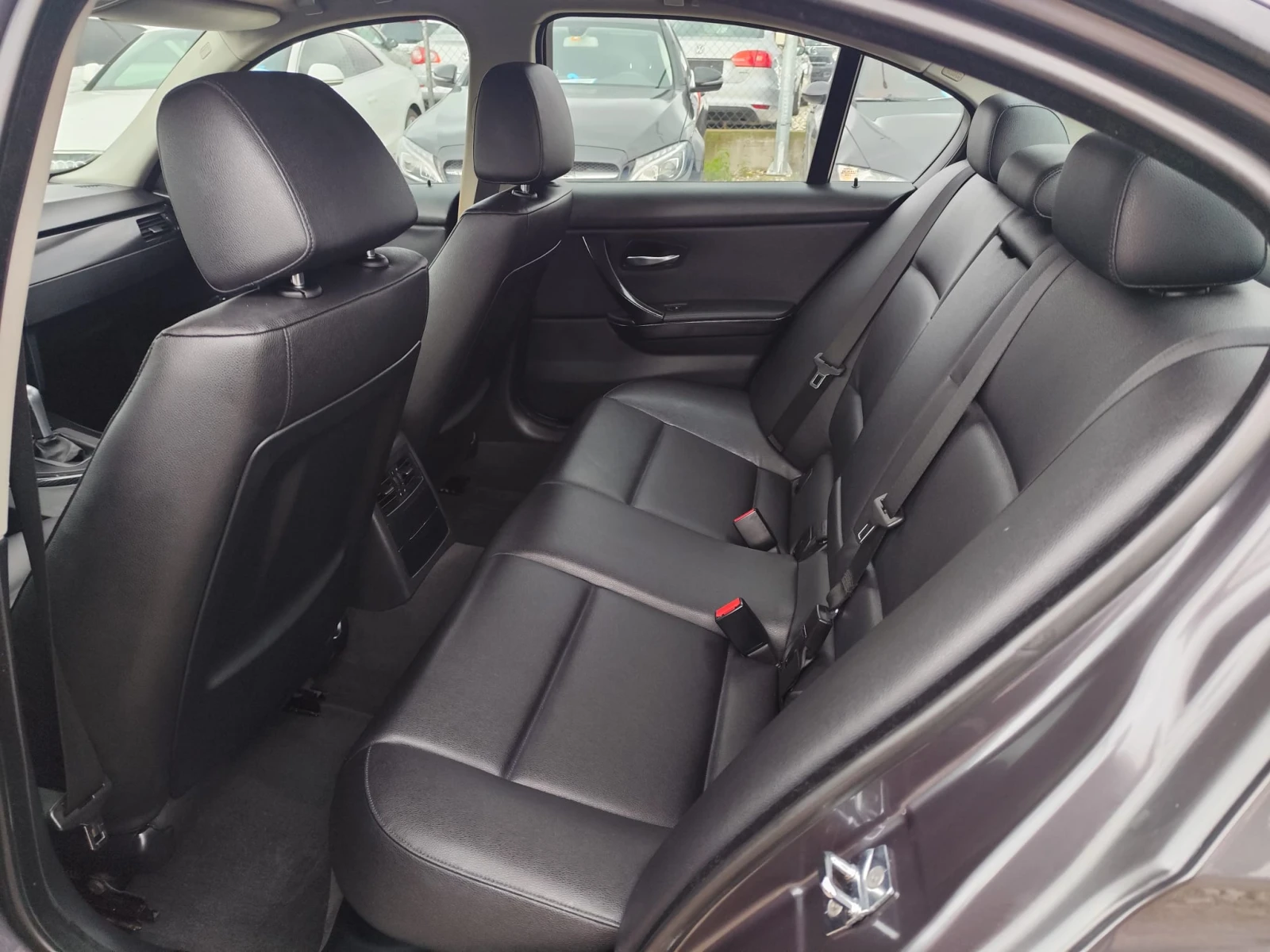 BMW 320   /  / 163hp | Mobile.bg   12