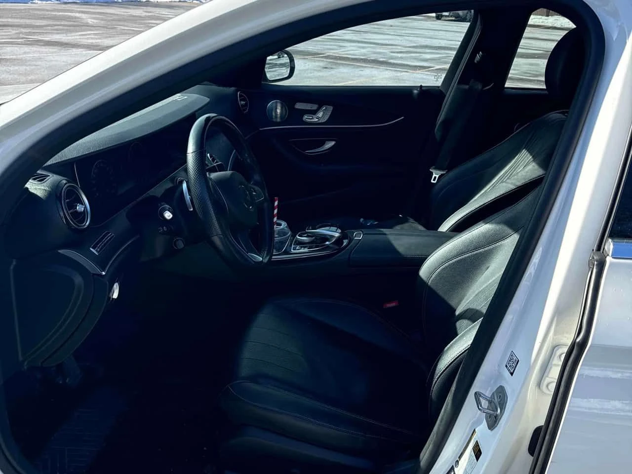 Mercedes-Benz E 300 * CARFAX * ЦЕНА ДО БГ - изображение 5