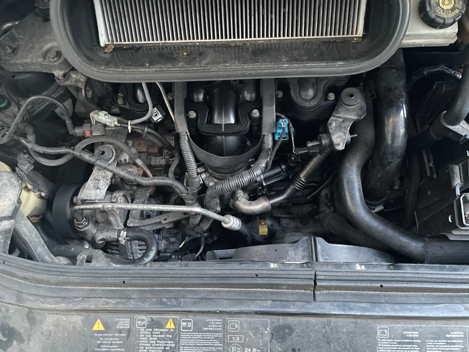 Renault Espace 2.2 Dci automat, снимка 12 - Автомобили и джипове - 53838882