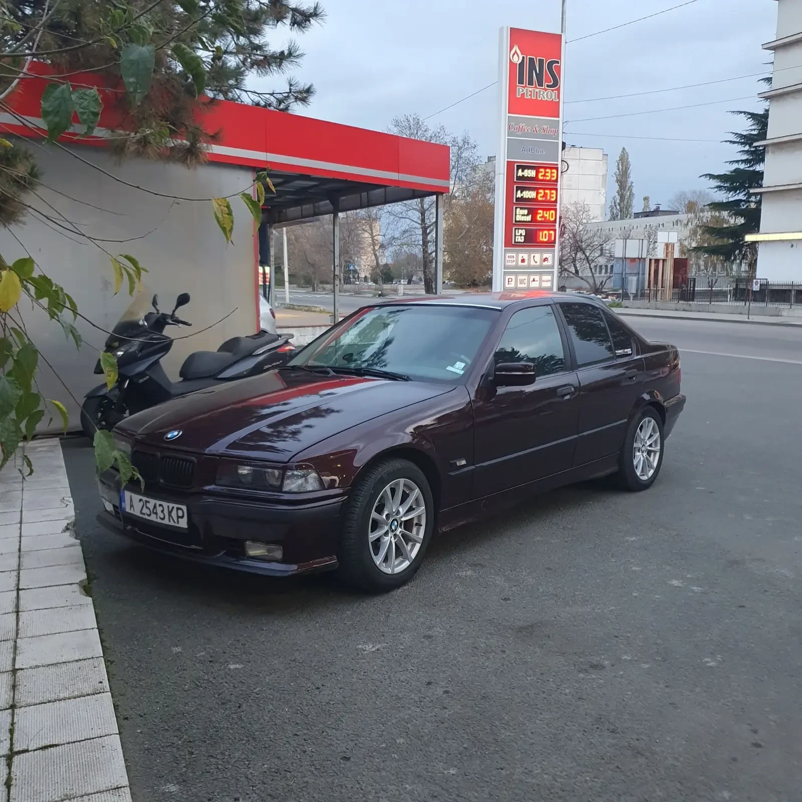 BMW 318 E36