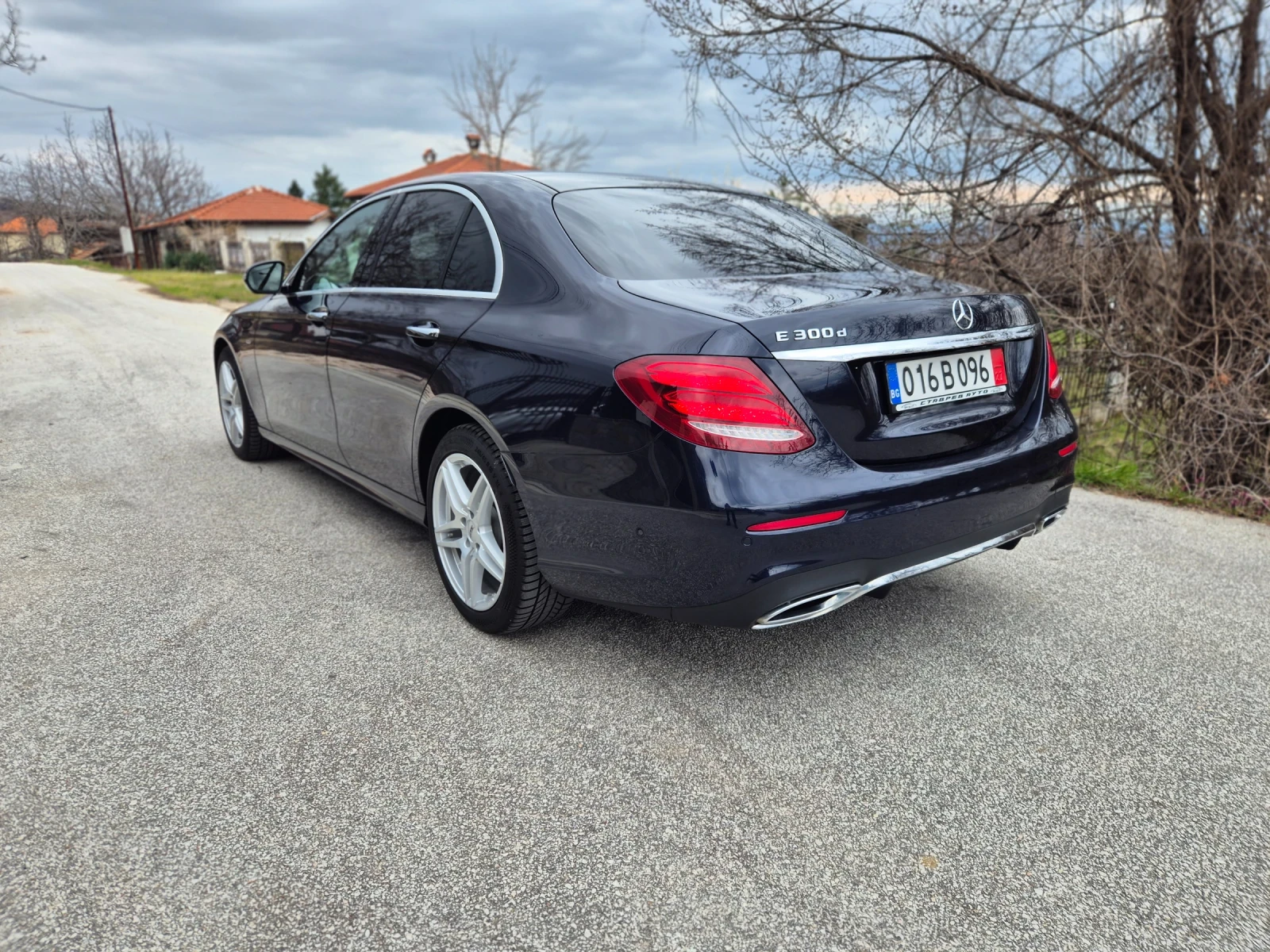 Mercedes-Benz E 220 D/AMG/20г/160хил.км, снимка 5 - Автомобили и джипове - 53949953