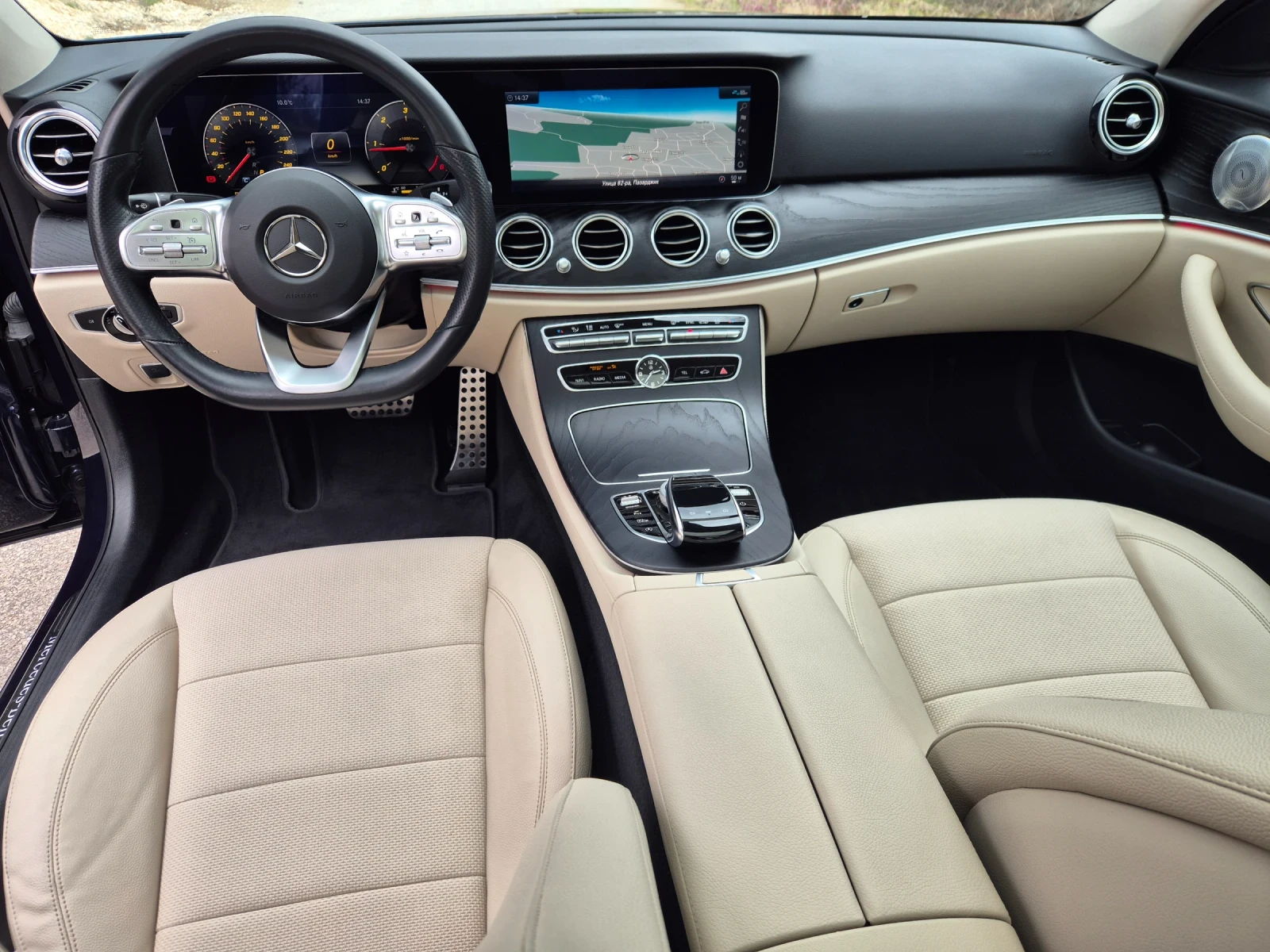 Mercedes-Benz E 220 D/AMG/20г/160хил.км, снимка 12 - Автомобили и джипове - 53949953