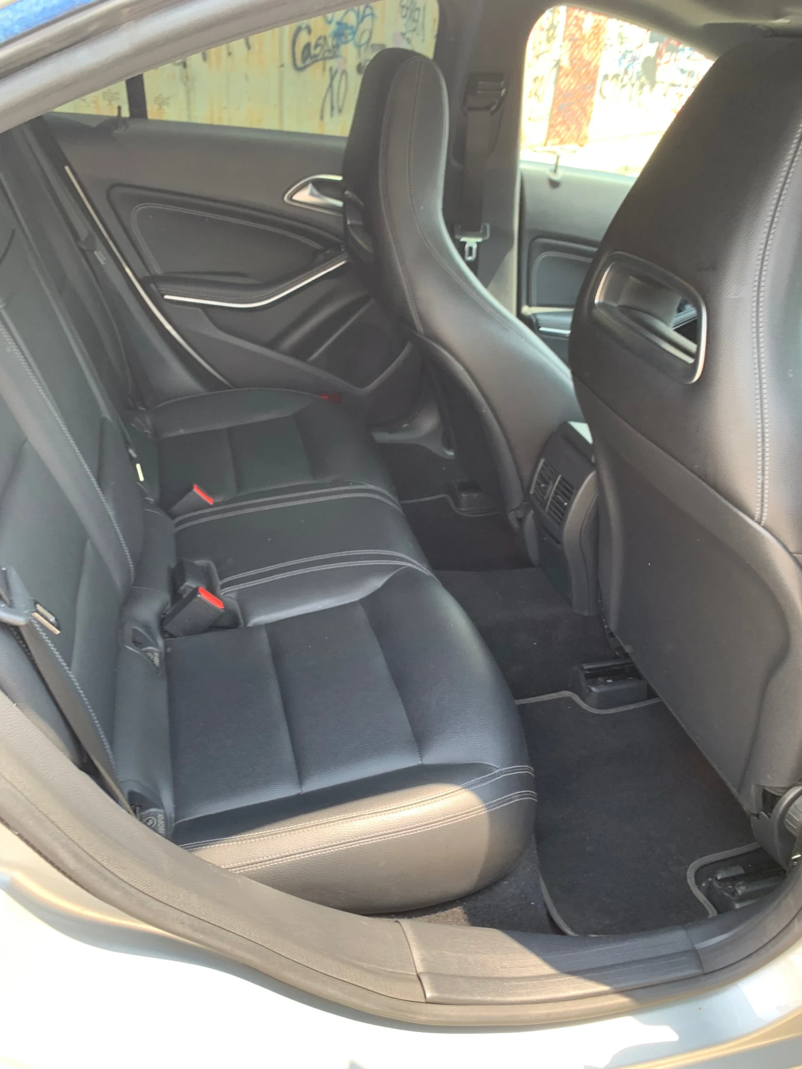 Mercedes-Benz CLA 250 FACE AMG 4 MATIC, снимка 8 - Автомобили и джипове - 54372128