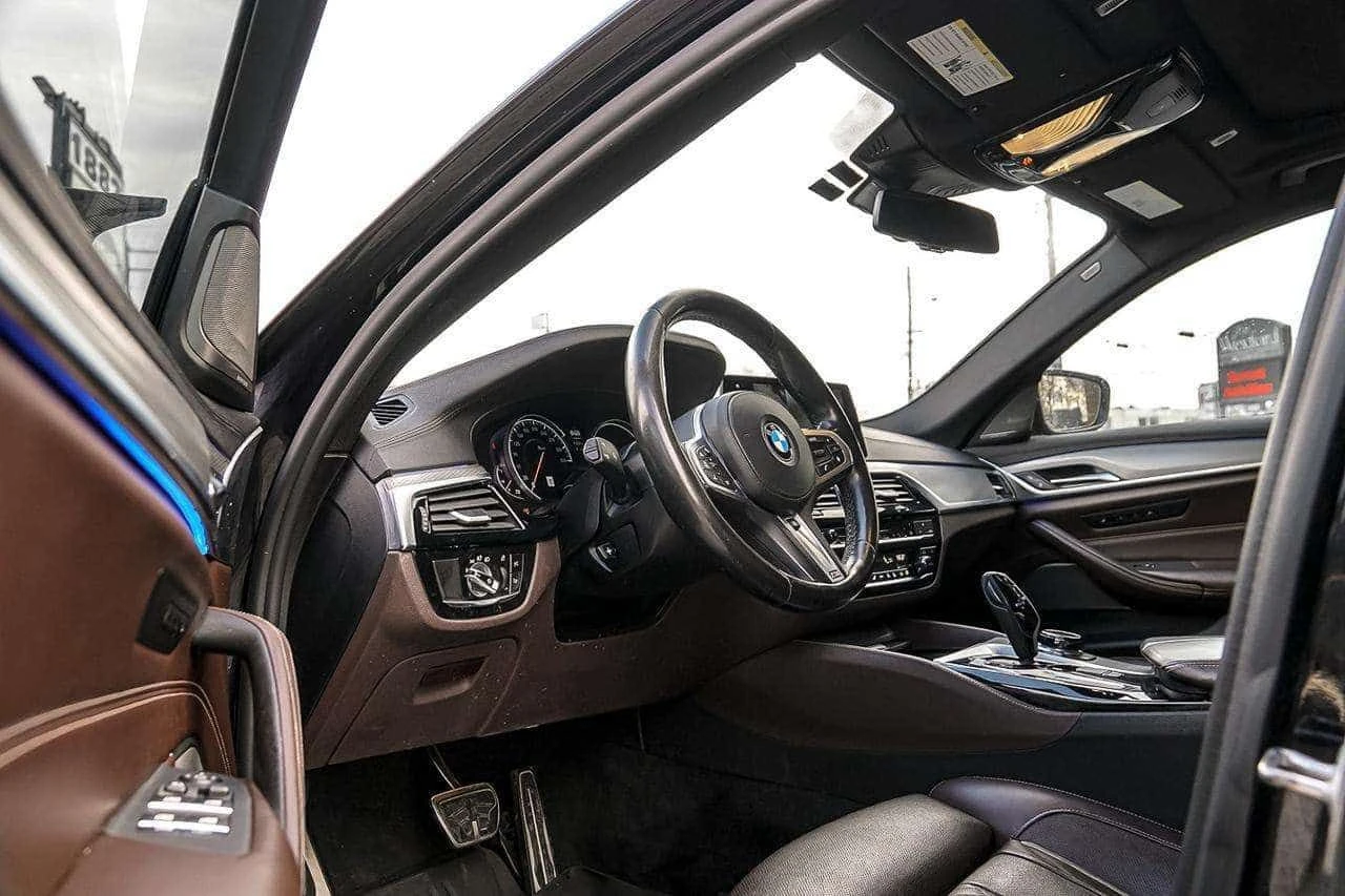 BMW 550 * АВТОКРЕДИТ БЕЗ ПЪРВОНАЧАЛНА ВНОСКА * , снимка 12 - Автомобили и джипове - 54553621