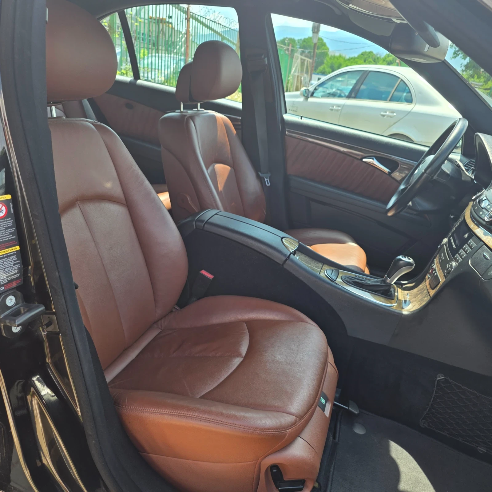 Mercedes-Benz E 220 CDI AVANTGARDE /TOP/ - КАТО НОВА, снимка 10 - Автомобили и джипове - 55059746