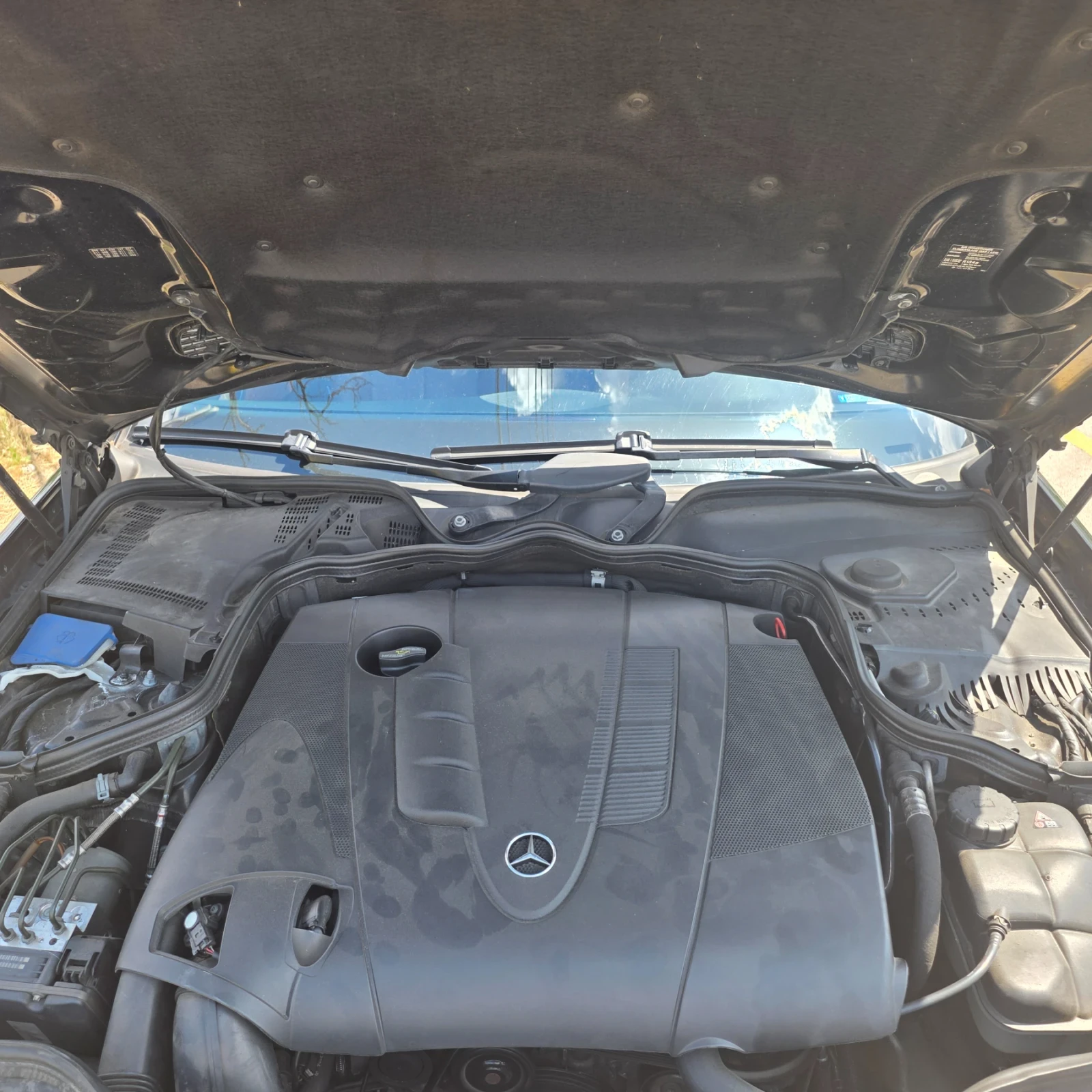 Mercedes-Benz E 220 CDI AVANTGARDE /TOP/ - КАТО НОВА, снимка 15 - Автомобили и джипове - 55059746