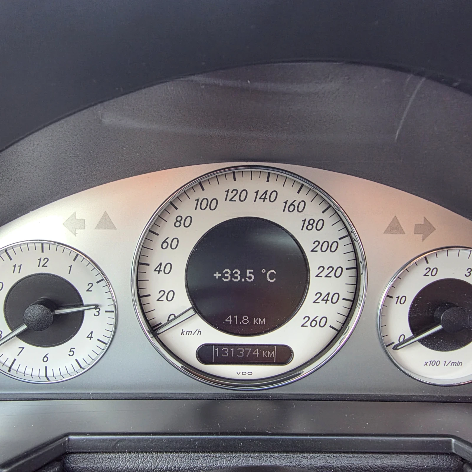 Mercedes-Benz E 220 CDI AVANTGARDE /TOP/ - КАТО НОВА, снимка 8 - Автомобили и джипове - 55059746