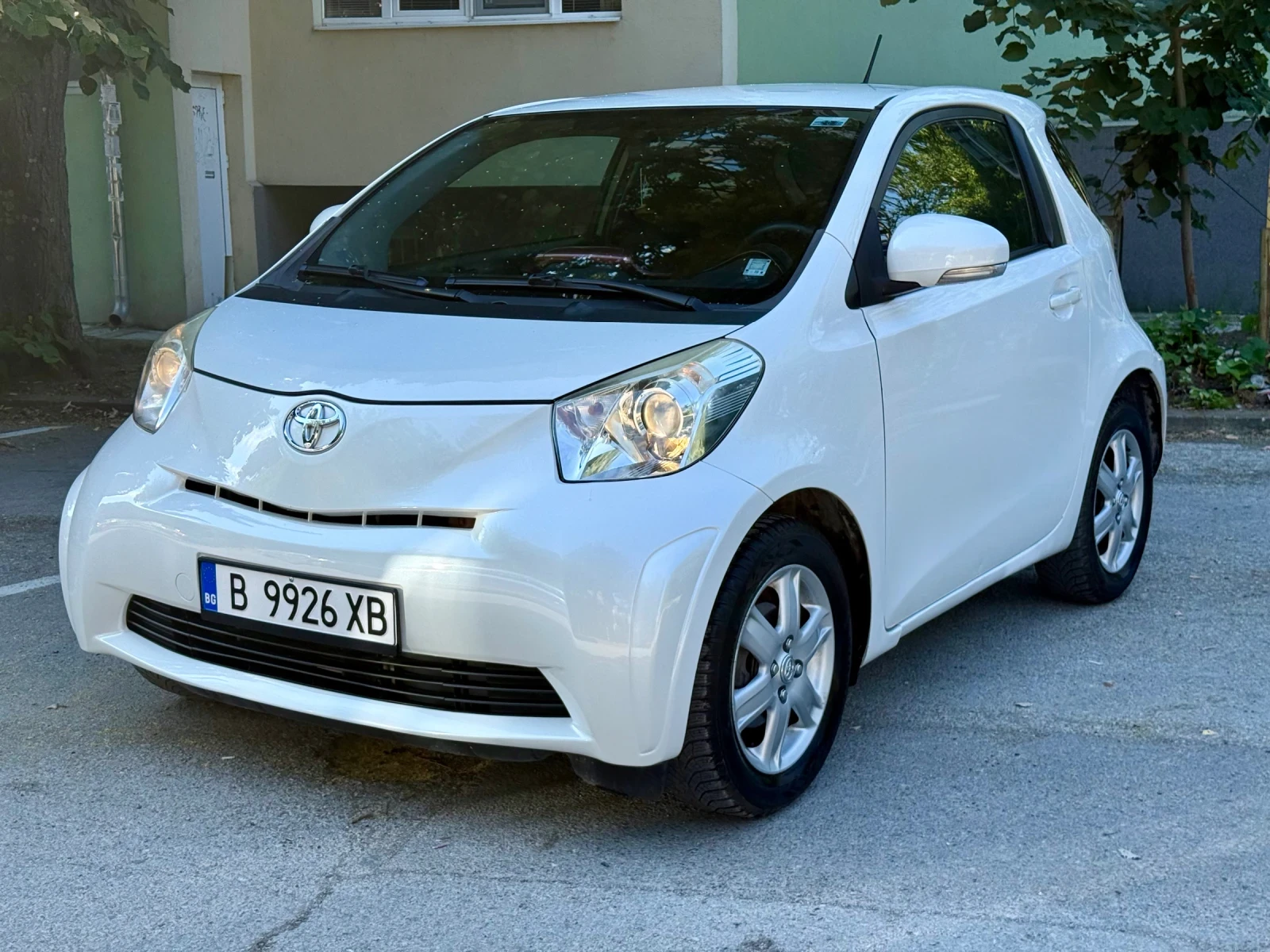 Toyota Aygo iQ 4 местна