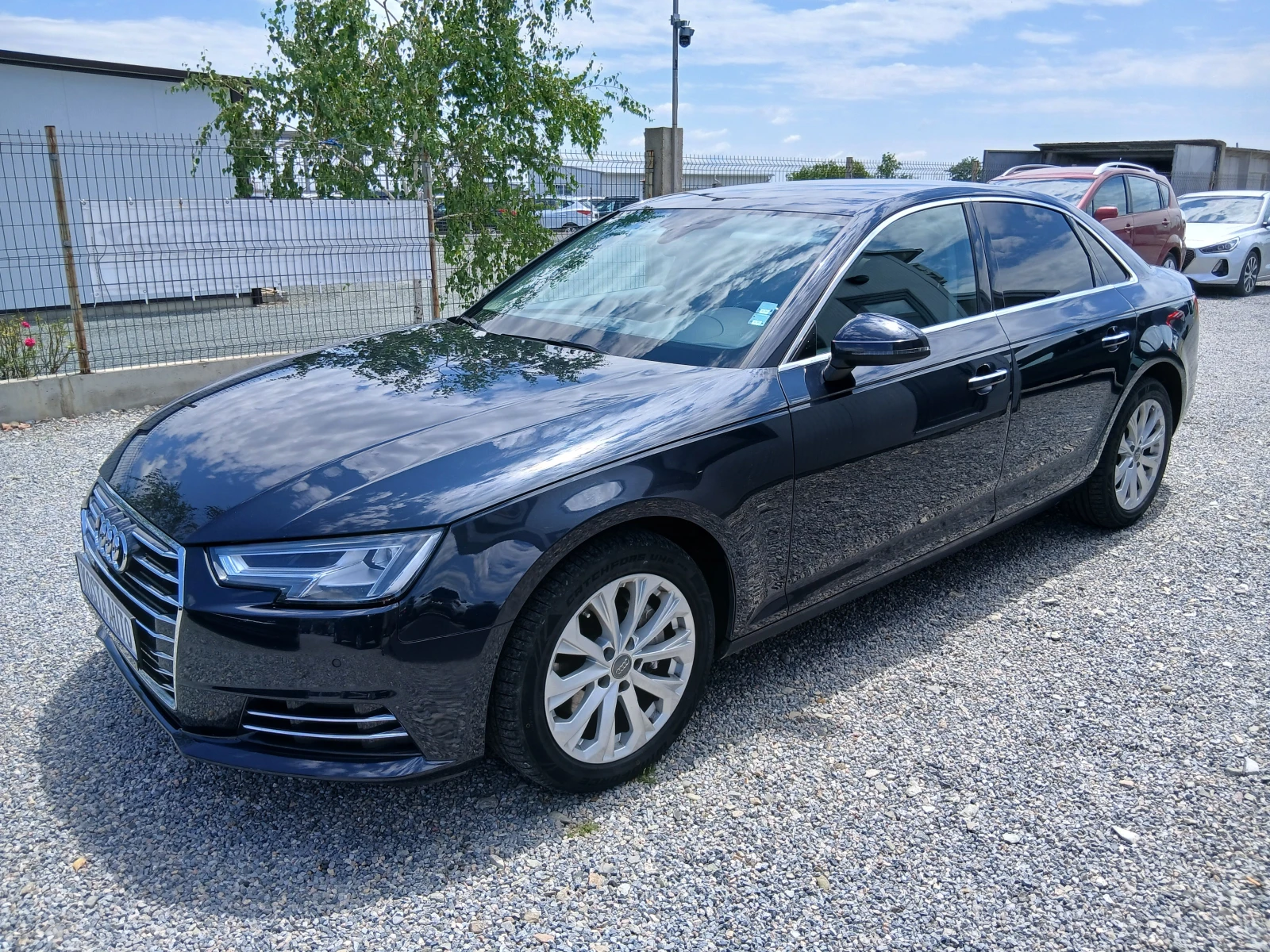Audi A4 КАТО НОВ, снимка 8 - Автомобили и джипове - 55171922