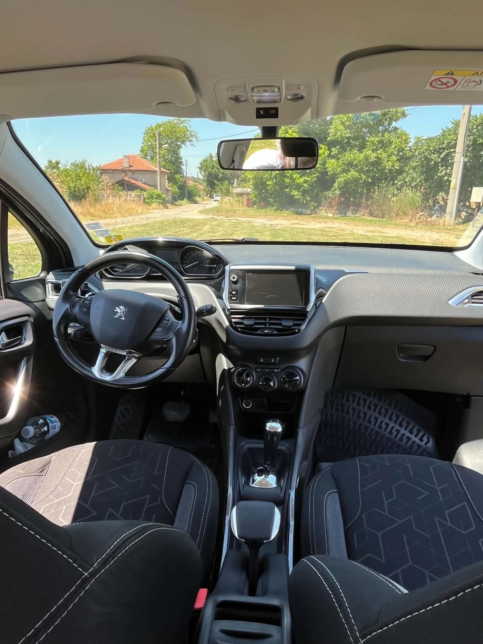 Peugeot 2008, снимка 7 - Автомобили и джипове - 55379708