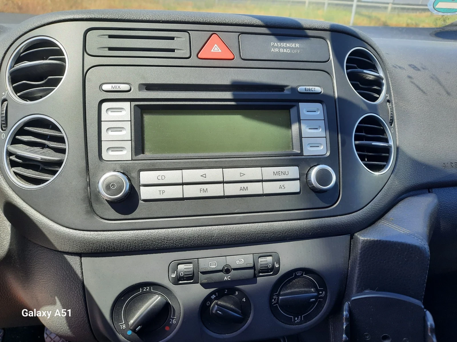VW Golf Plus 1.6 Бензин, КЛИМАТИК , снимка 9 - Автомобили и джипове - 55618268