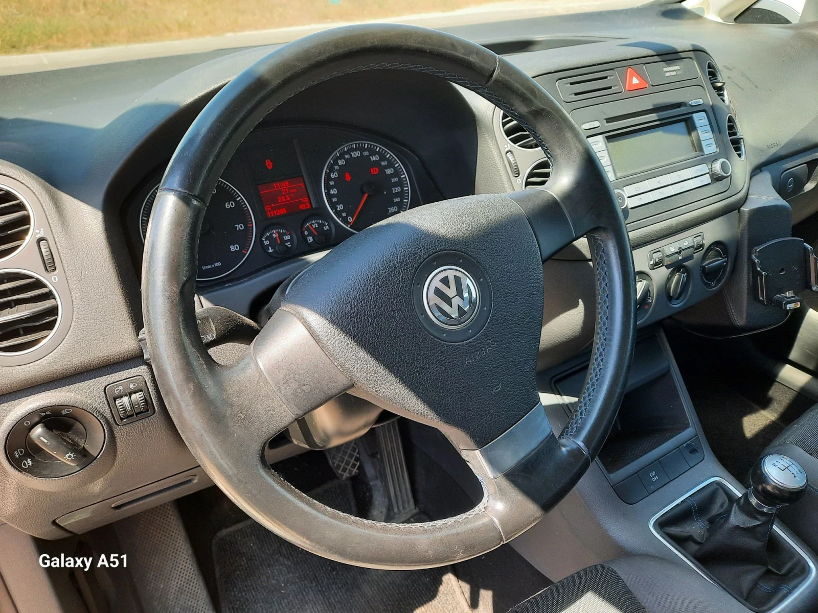 VW Golf Plus 1.6 Бензин, КЛИМАТИК , снимка 8 - Автомобили и джипове - 55618268