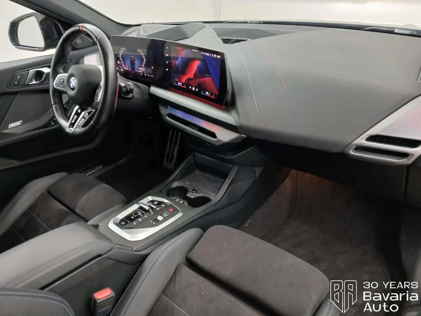 BMW M135 xDrive Steptronic, снимка 7 - Автомобили и джипове - 55767324