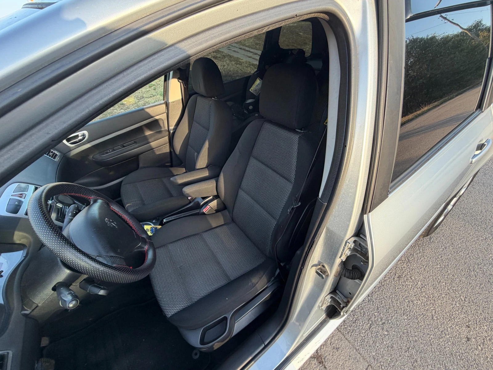 Peugeot 307 2.0+ Gas, снимка 11 - Автомобили и джипове - 55881594