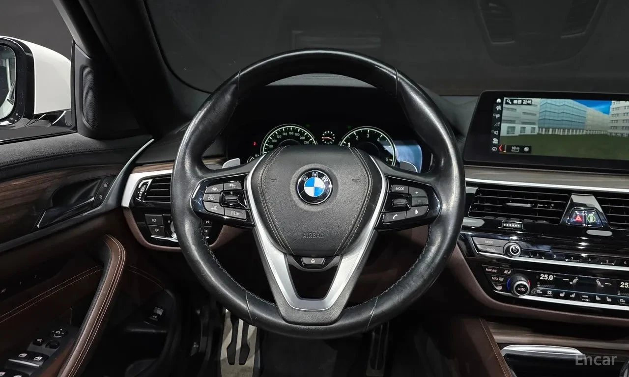 BMW 530 / ОБДУХВАНЕ / ДИГИТАЛЕН КЛЮЧ / ХЕД-ЪП / 360, снимка 13 - Автомобили и джипове - 56118172