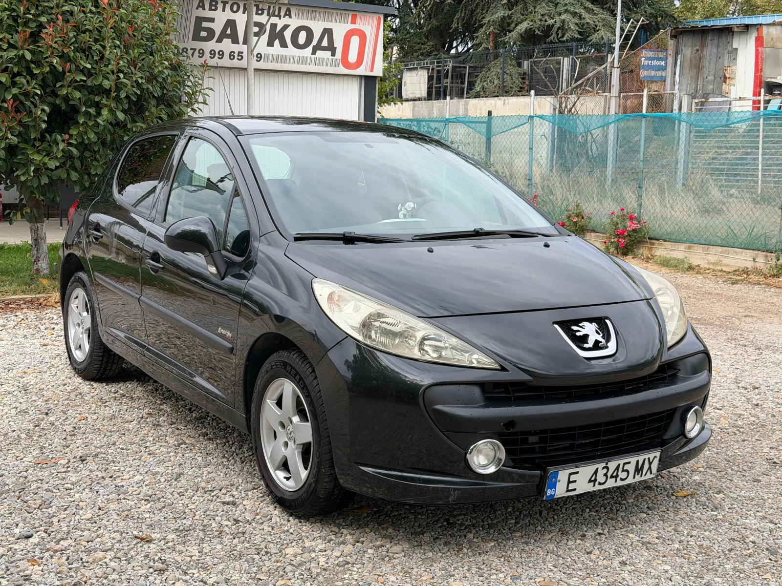 Peugeot 207 1.4 75кс, снимка 3 - Автомобили и джипове - 56233476
