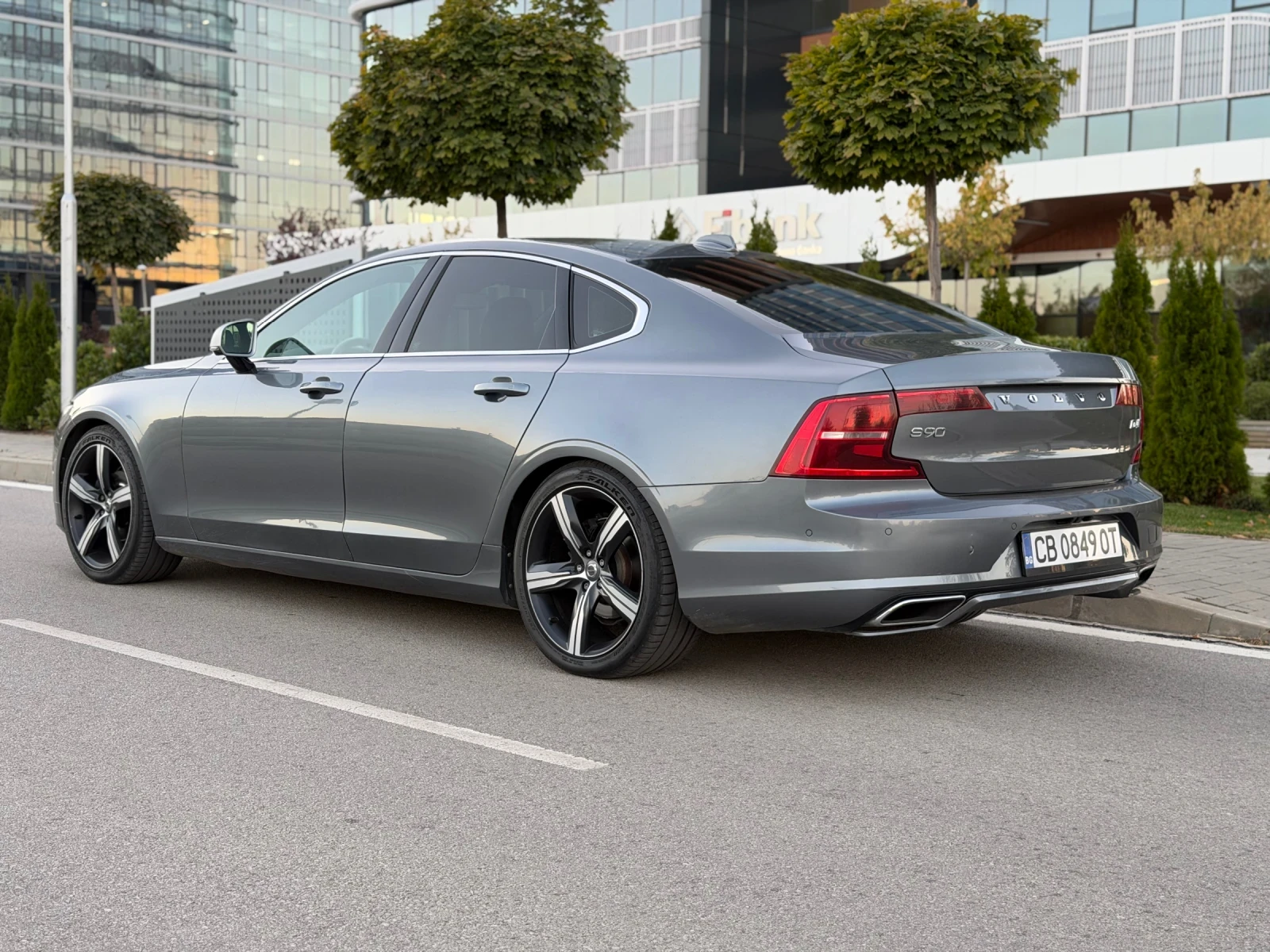 Volvo S90, снимка 4 - Автомобили и джипове - 56645312