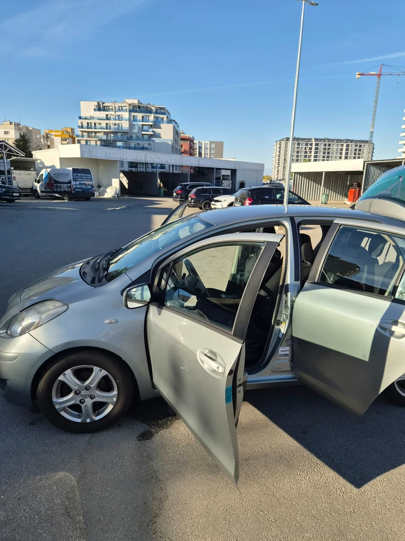 Toyota Yaris 1, 4D-4D, снимка 4 - Автомобили и джипове - 56688121
