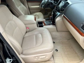 Toyota Land cruiser LC200 FACELIFT, снимка 17
