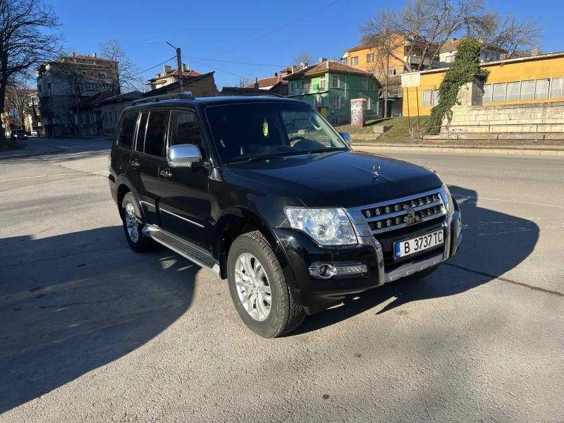 Mitsubishi Pajero Gold Edition, снимка 2 - Автомобили и джипове - 47016522