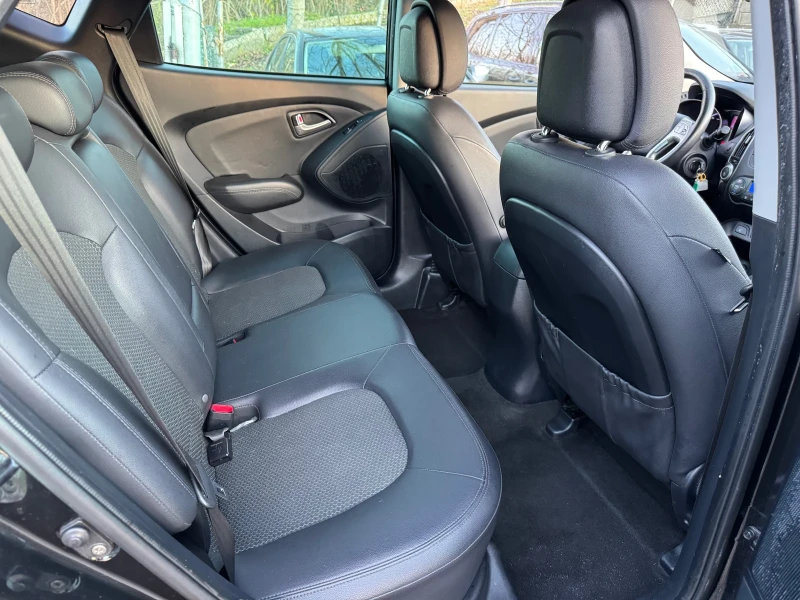 Hyundai IX35 1.7CRDI* Premium, снимка 13 - Автомобили и джипове - 52855902