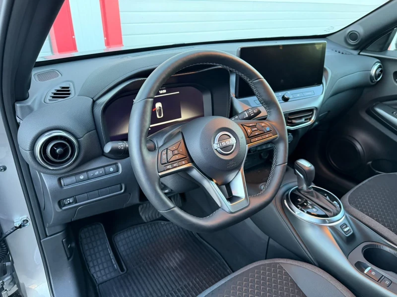 Nissan Juke 1.6I HYBRID AUTOMATIK KEY LESS 360KAMERA , снимка 13 - Автомобили и джипове - 53167524