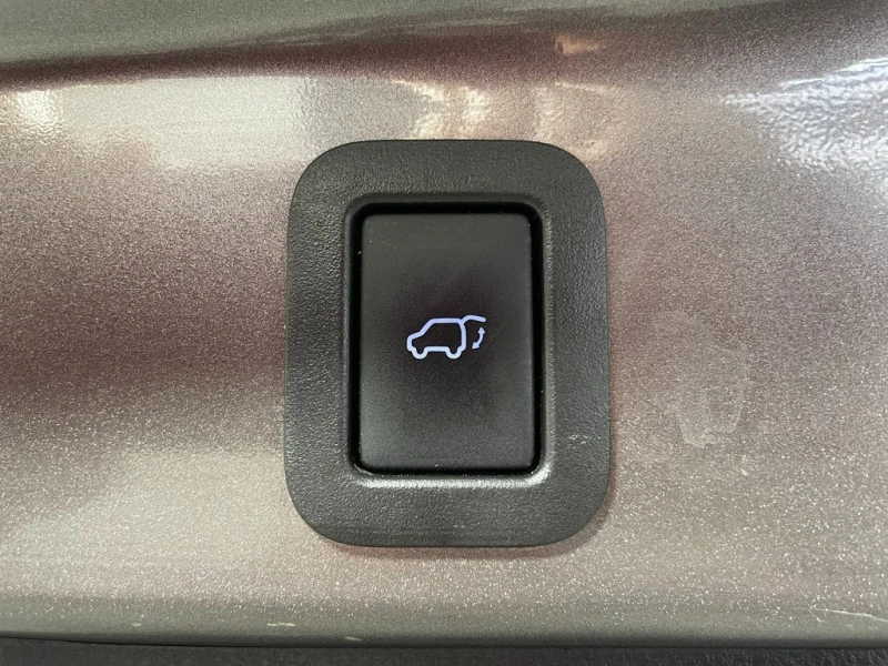 Toyota Highlander Hybrid * * Без Инциденти * * 7 Места * * , снимка 16 - Автомобили и джипове - 53542087