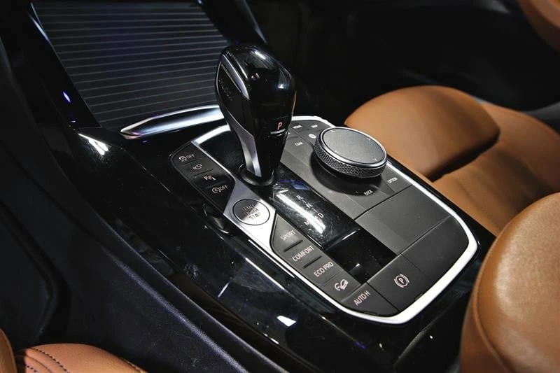 BMW X3 * xDrive30i * CARFAX * БЕЗ ПЪРВОНАЧАЛНА ВНОСКА, снимка 12 - Автомобили и джипове - 53182700