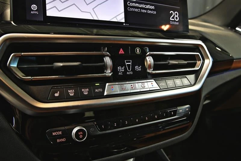 BMW X3 * xDrive30i * CARFAX * БЕЗ ПЪРВОНАЧАЛНА ВНОСКА, снимка 13 - Автомобили и джипове - 53182700