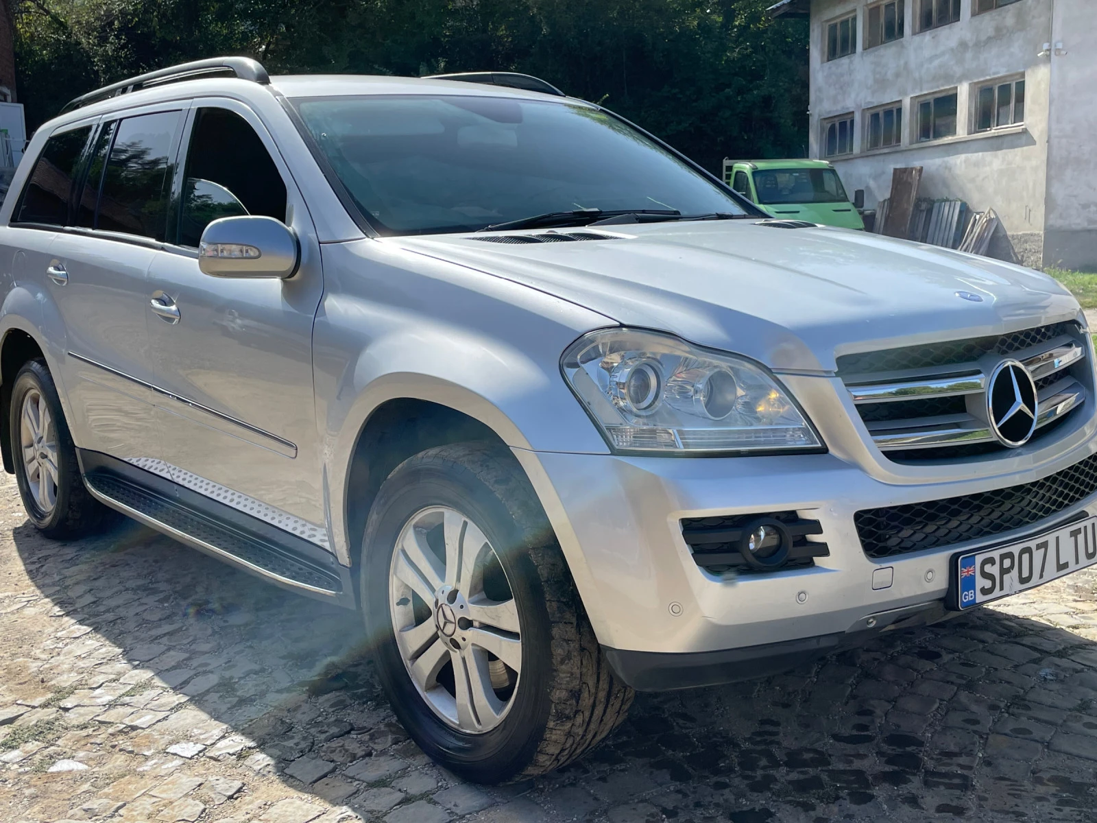 Mercedes-Benz GL 320  - изображение 3