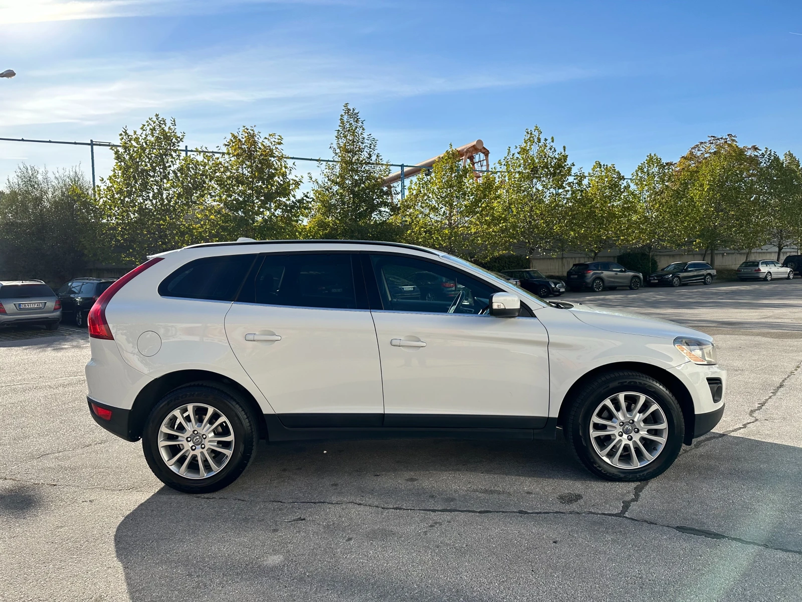 Volvo XC60 2.4D 175к.с. Автоматик - изображение 5