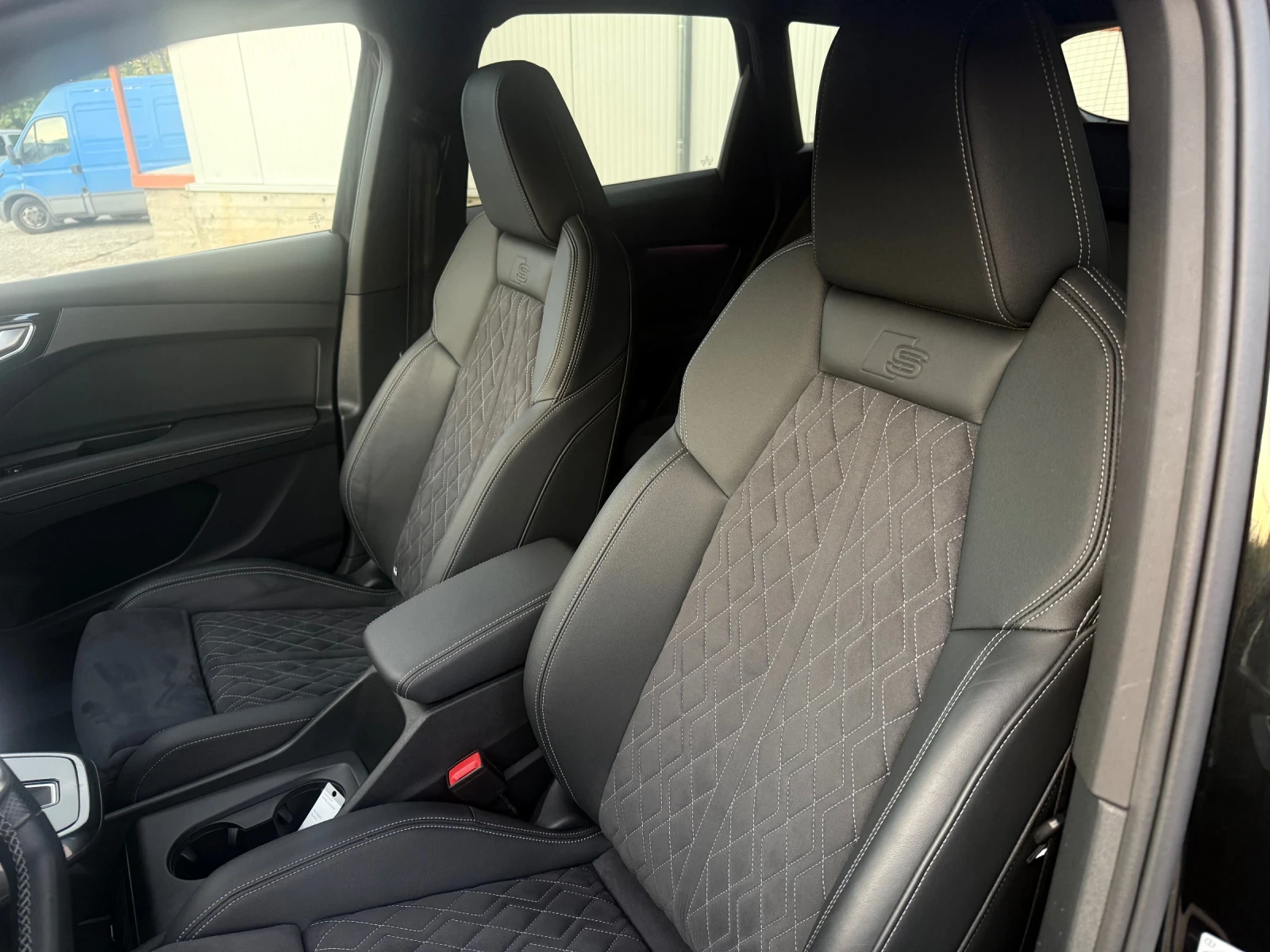 Audi Q4 45, e-tron 82kwh 4x4 S-LINE 50000km  | Mobile.bg   14