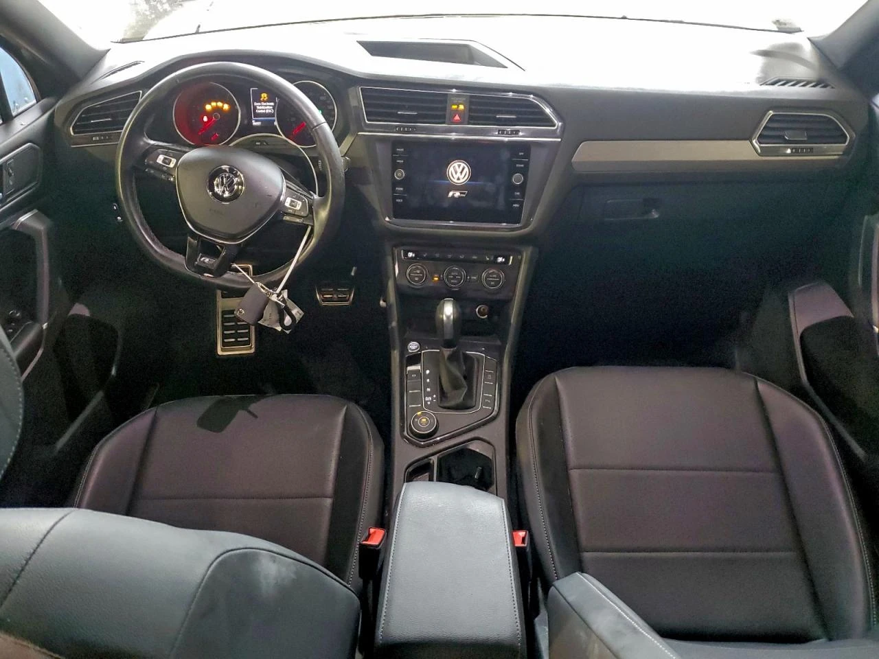 VW Tiguan 2.0T SE 4MOTION - изображение 8