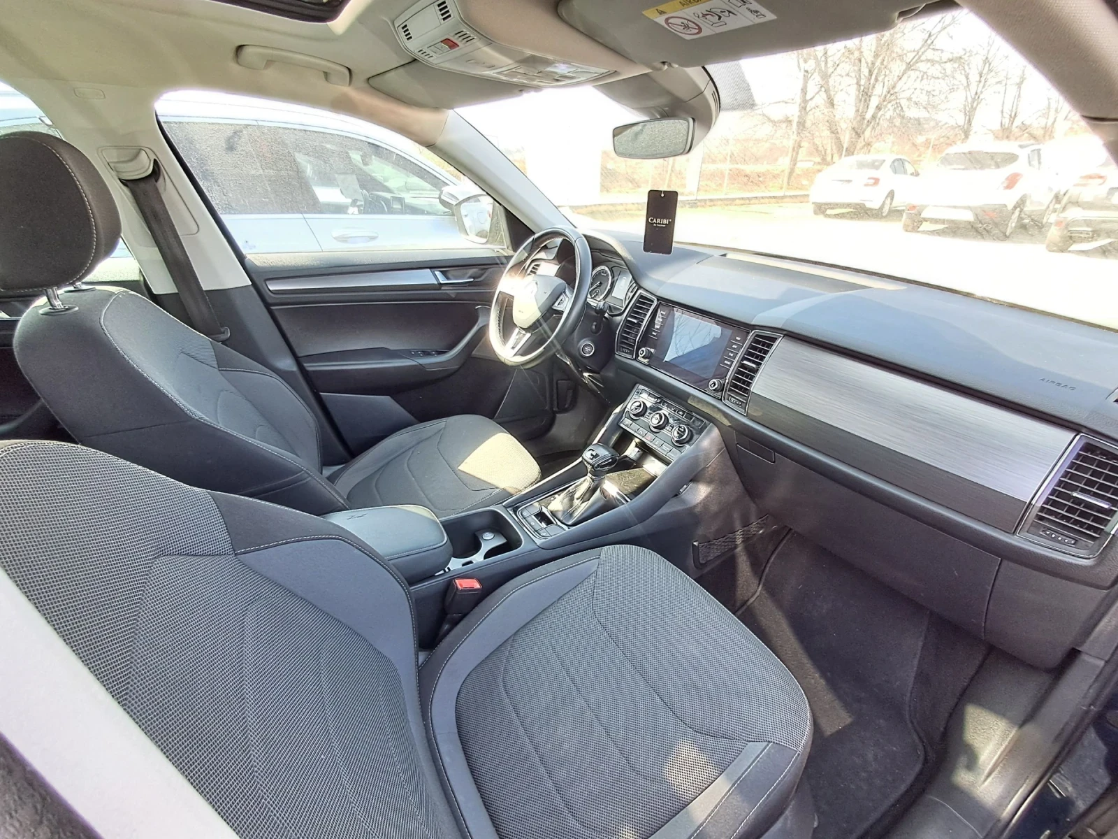 Skoda Kodiaq 2.0 -4х4/DSG/7места, снимка 14 - Автомобили и джипове - 53295194