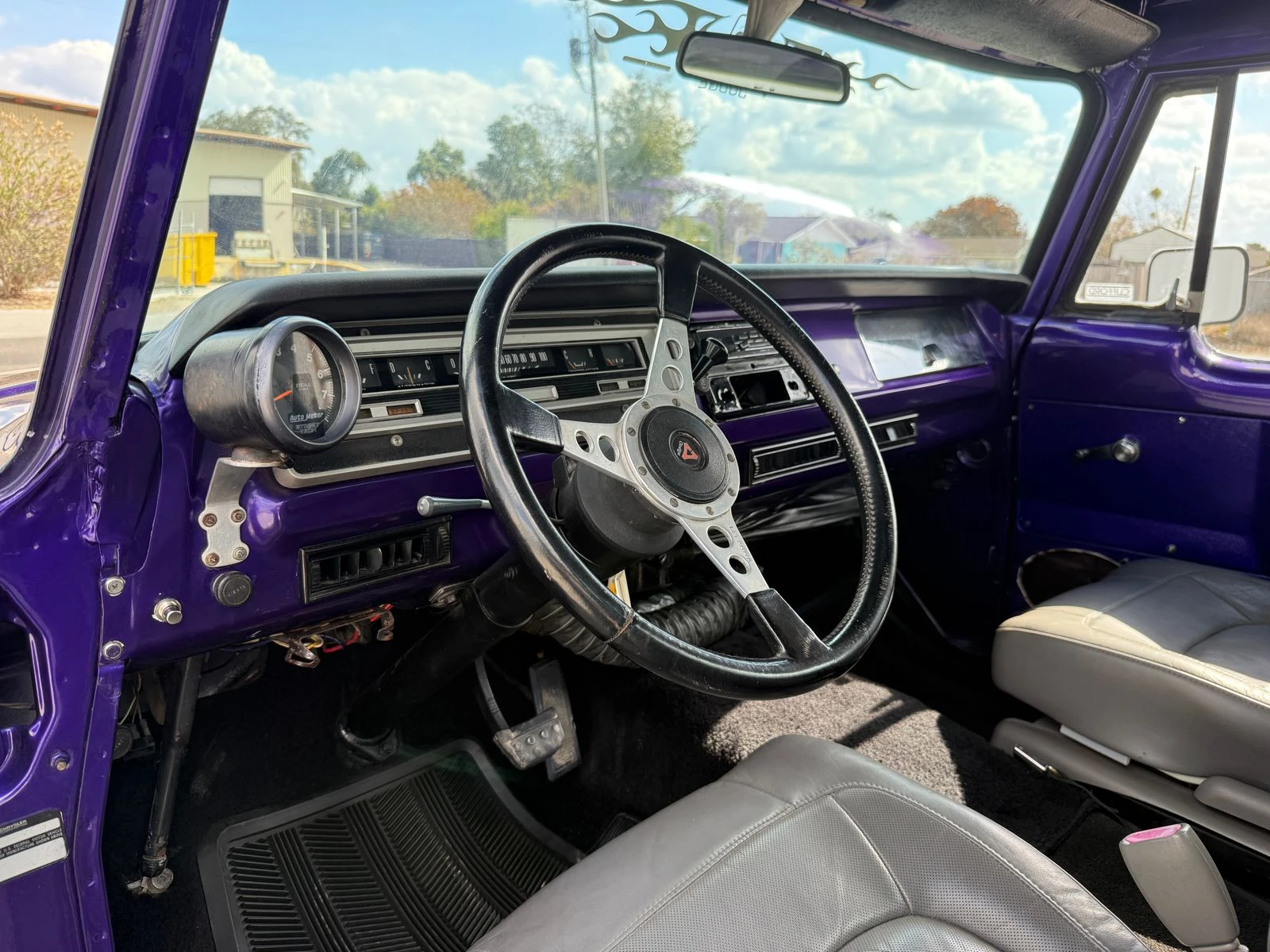 Dodge RAM 1500 D300 Pick Up, снимка 10 - Автомобили и джипове - 53967963