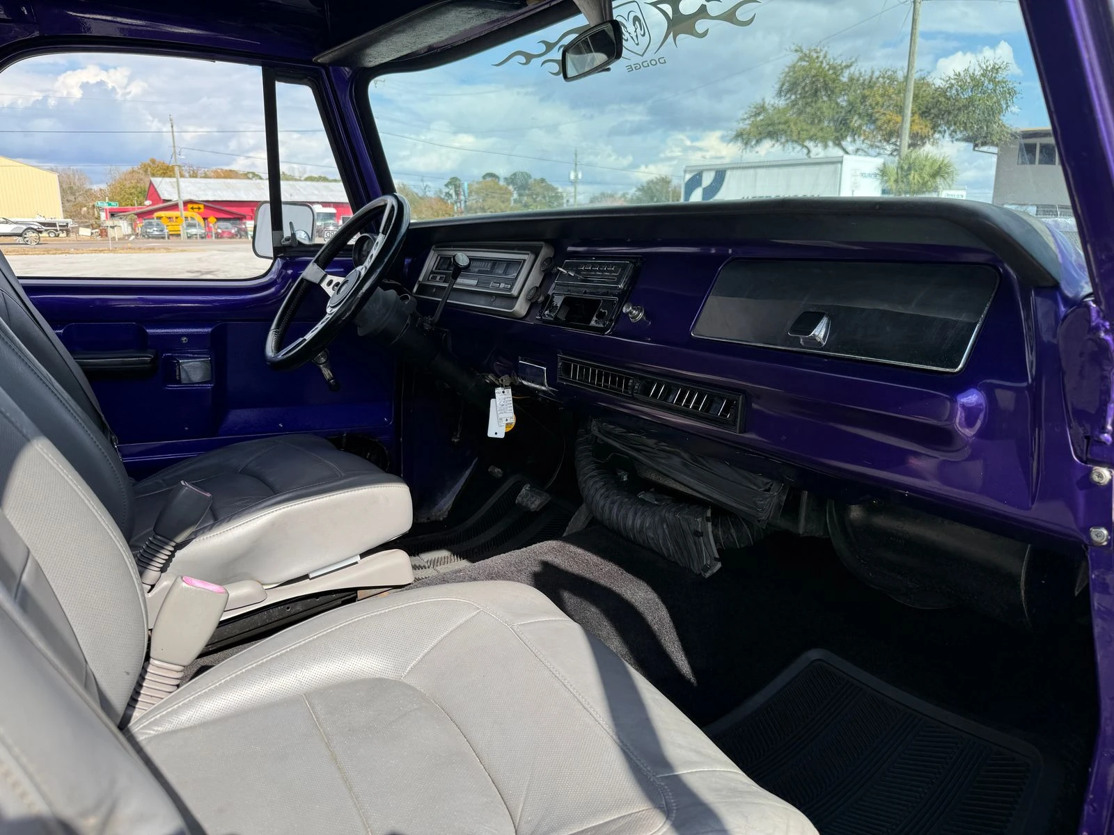 Dodge RAM 1500 D300 Pick Up, снимка 7 - Автомобили и джипове - 53967963