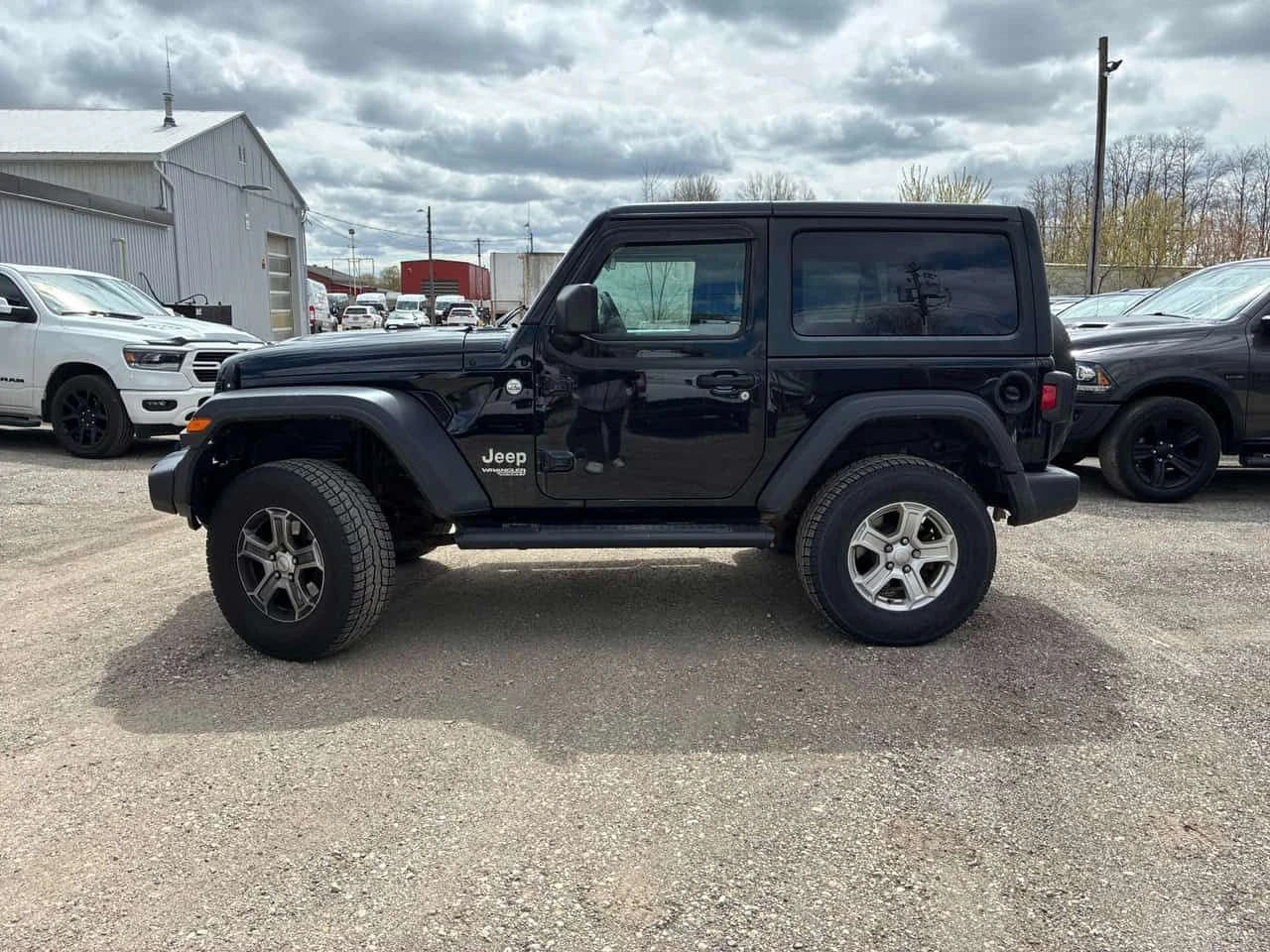 Jeep Wrangler * Sport S * КЛИП НА МОТОРА * ОТ ПРЕДСТАВИТЕЛСТВО, снимка 3 - Автомобили и джипове - 54476528