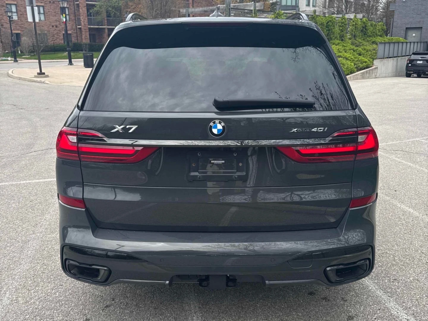 BMW X7 M-pkg | Laser | Distronic | Въздух | Rear TV | 360, снимка 5 - Автомобили и джипове - 54488483