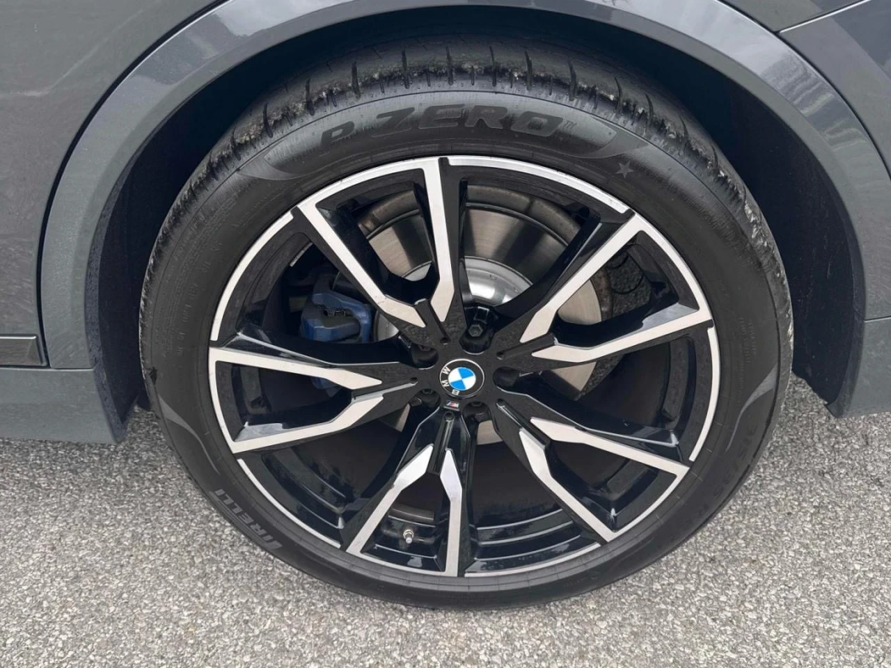 BMW X7 M-pkg | Laser | Distronic | Въздух | Rear TV | 360, снимка 8 - Автомобили и джипове - 54488483