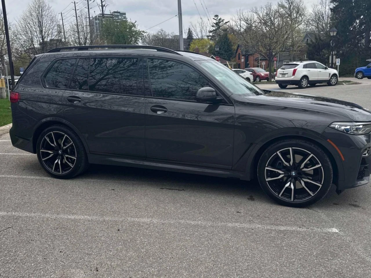 BMW X7 M-pkg | Laser | Distronic | Въздух | Rear TV | 360, снимка 4 - Автомобили и джипове - 54488483