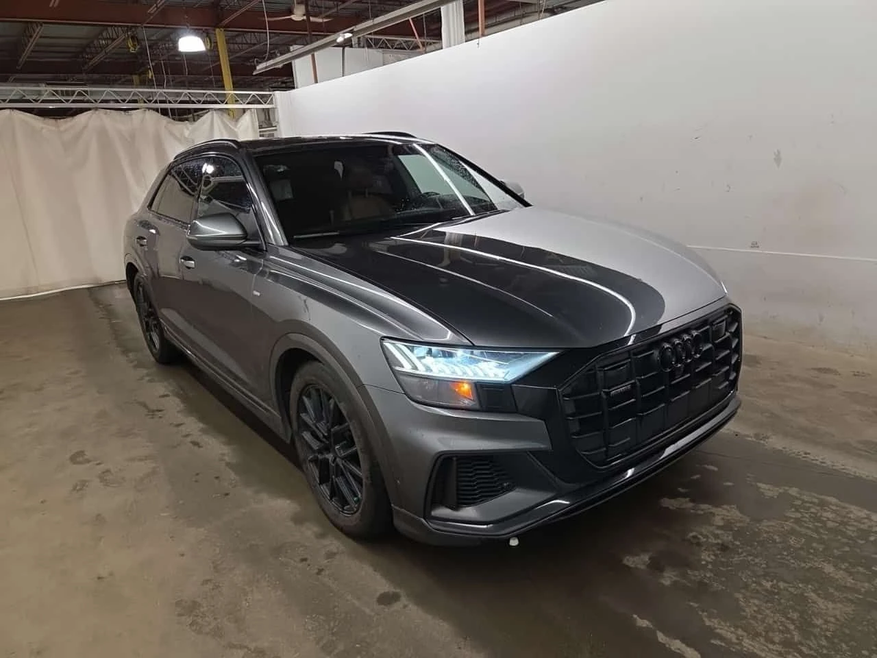 Audi Q8 S-Line * TECHNIK * CARFAX * Бeз инциденти * 