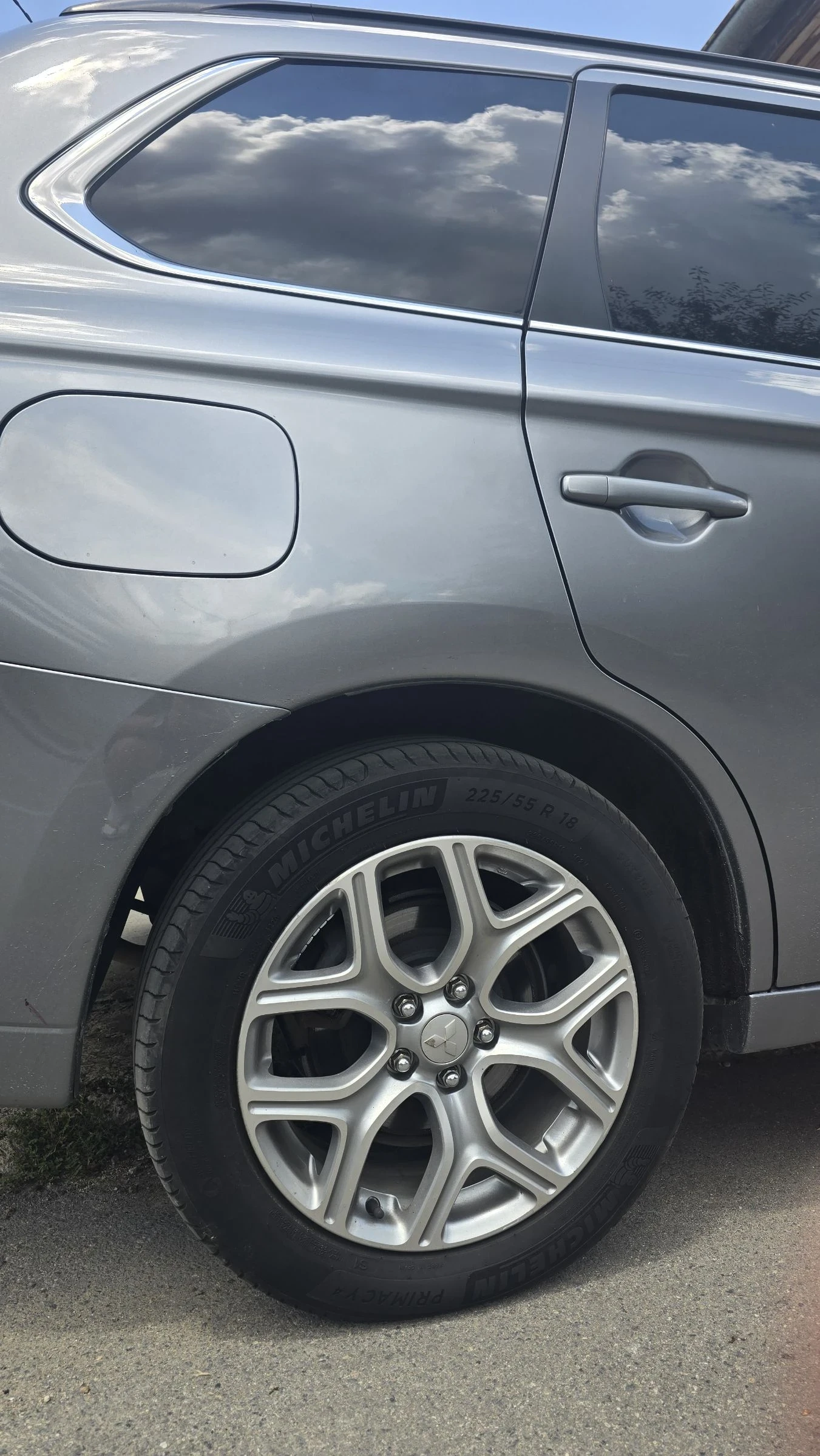 Mitsubishi Outlander PHEV, снимка 8 - Автомобили и джипове - 55068492